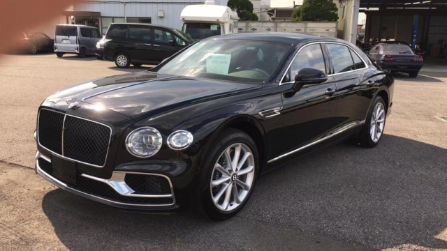 0T 五座 豪华内饰令人叹为观止开元棋牌2025款宾利飞驰 4(图5) 0T 五座 豪华内饰令人叹为观止开元棋牌2025款宾利飞驰 4(图5)